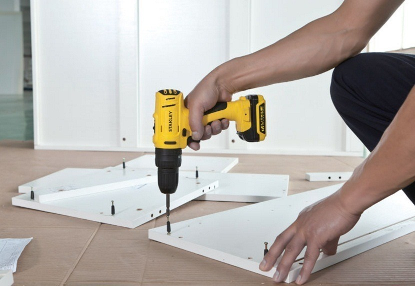 Taladro Percutor Atornillador Inalámbrico De 10mm Stanley Sc
