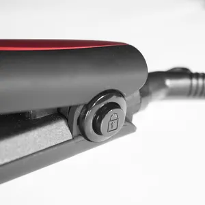Planchita De Pelo Ultracomb Gloss Ap-4402 Negra Y Roja 220v