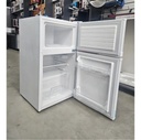 Heladera Con Freezer Telefunken Blanca 110l + Accesorios Color Blanco